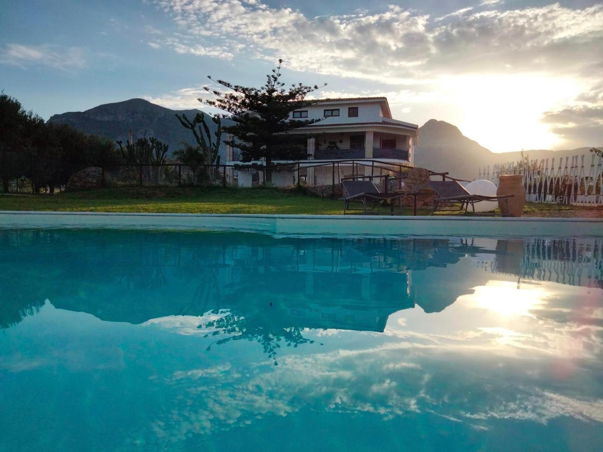 Villa Michelangelo Castellammare del Golfo Buitenkant foto